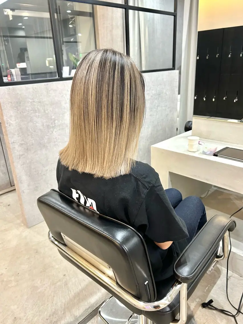 ミディアム カラー ヘアカラー 一ノ瀬 暁のヘアスタイル
