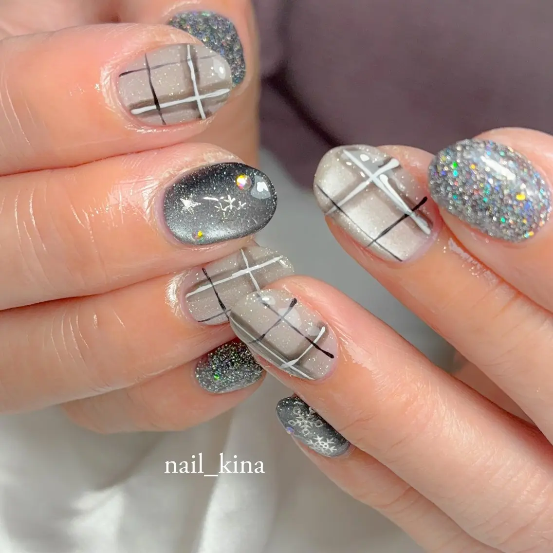 ネイル アートネイル フラッシュネイル ジェルネイル マグネットネイル ミラーネイル ハンドネイル nail_ kinaのネイルデザイン