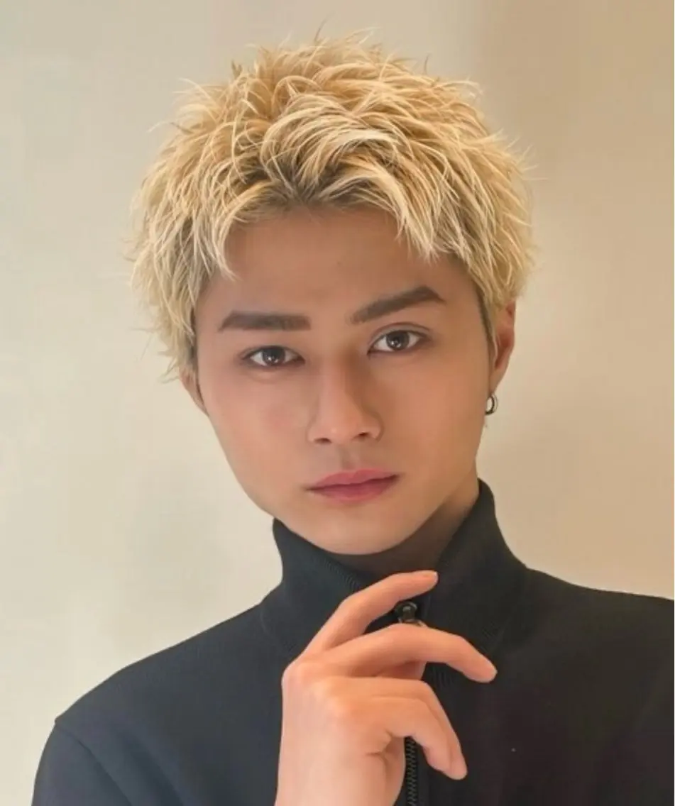 ショート カラー ブリーチ 抜きっぱなしブロンド 透明感カラー ハイトーンカラー ヘアカラー fifth /あつきのヘアスタイル