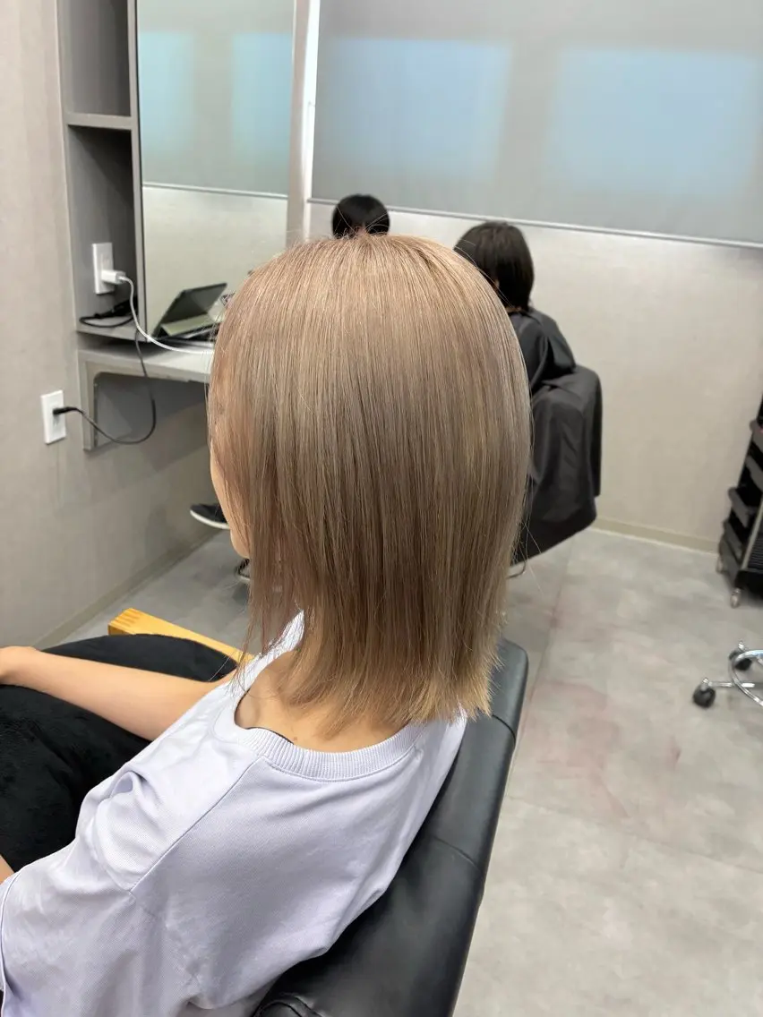 ケアブリーチ+カラー+ナノアミノケア+オーダーメイドtrの写真