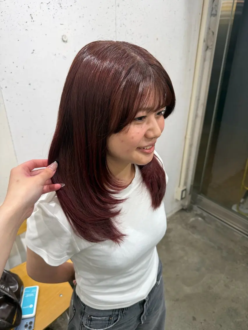 セミロング レイヤーカット カット ヘアカラー レイヤーカット 艶髪🎀HINATAのヘアスタイル