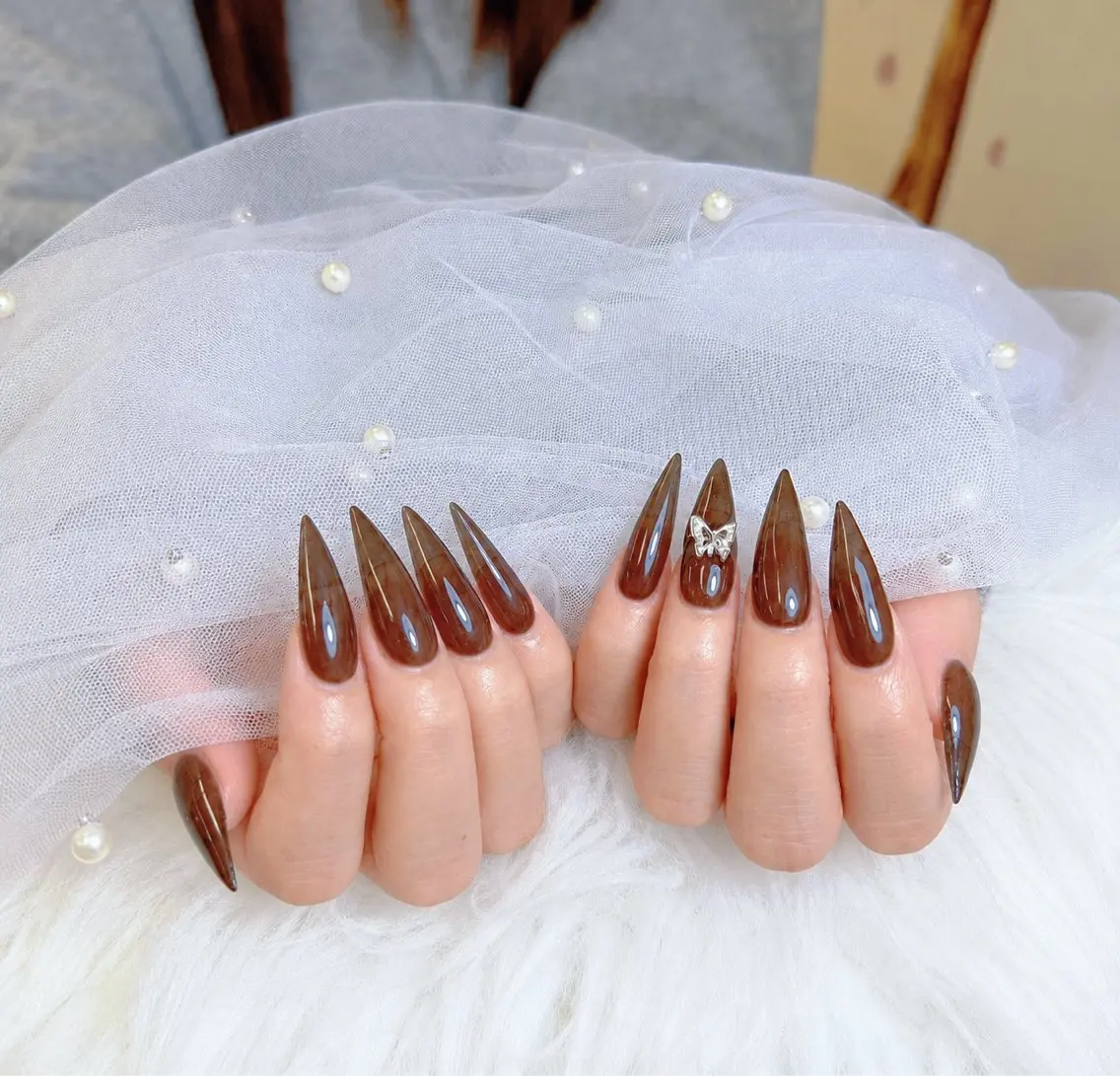 ネイル チークネイル 長さ出し フットネイル 韓国ネイル マグネットネイル ハンドネイル ハンドケア AN NAIL 高田馬場_HOAのネイルデザイン
