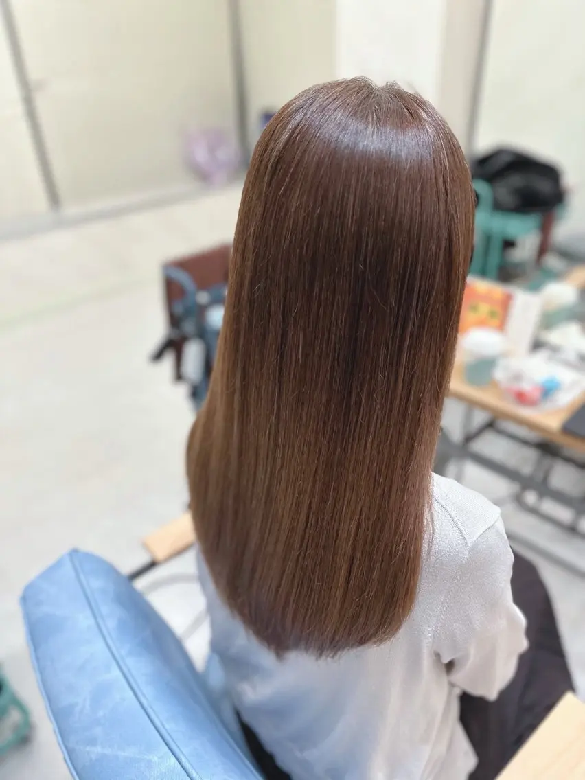 ロング 髪質改善 縮毛矯正 トリートメント カット ヘアカラー トリートメント 髪質改善✨艶髪カラー 縮毛矯正✨有田仁志のヘアスタイル