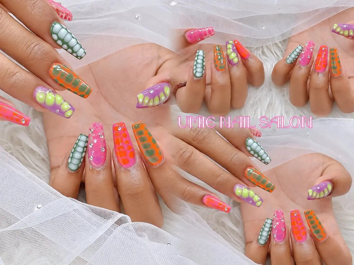 ネイル フットネイル フレンチネイル ジェルネイル ガラスフレンチ マグネットネイル UMIE NAIL SALONのネイルデザイン