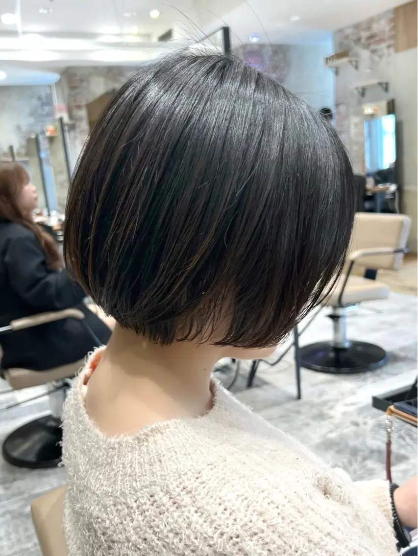 ショート カラー カット ヘアカラー トリートメント 💍新宿ショート 💍岩田莉奈のヘアスタイル