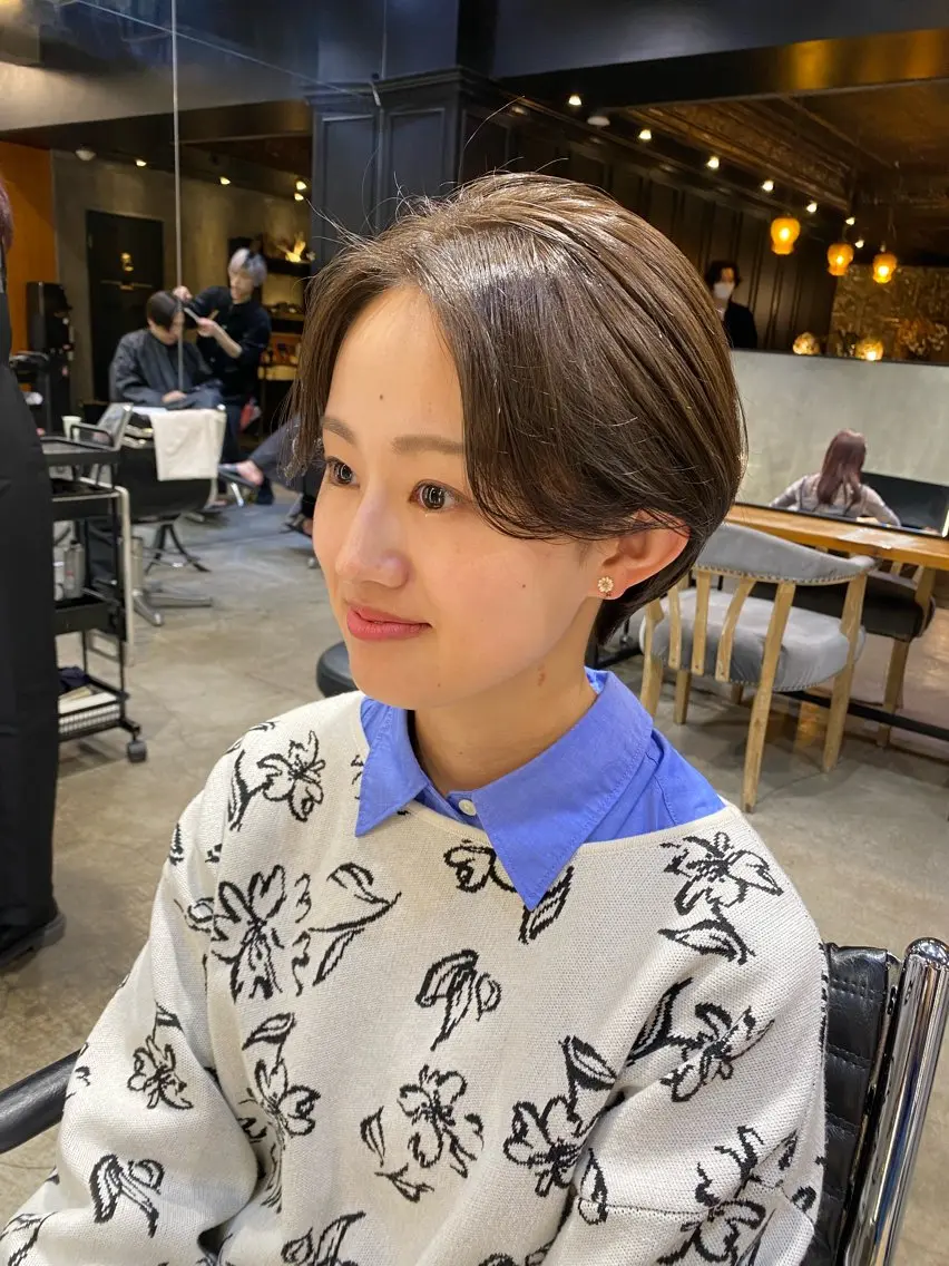 ショート カラー ハンサムショート グレージュ ショートヘア カット ヘアカラー トリートメント 透明感カラー🌿 グレージュ🐺陽介のヘアスタイル