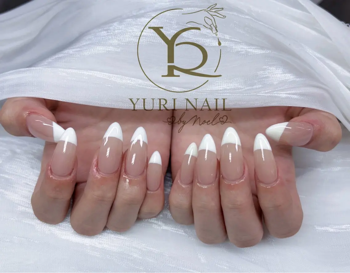 ネイル ハンドネイル フットネイル ハンドケア YURI Nail NARITAのネイルデザイン