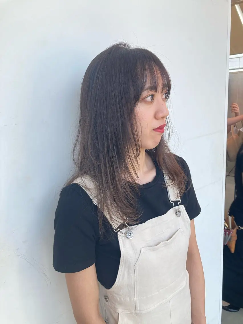 セミロング カラー 顔まわりレイヤー レイヤーカット ウルフカット 畔上 尚也のヘアスタイル