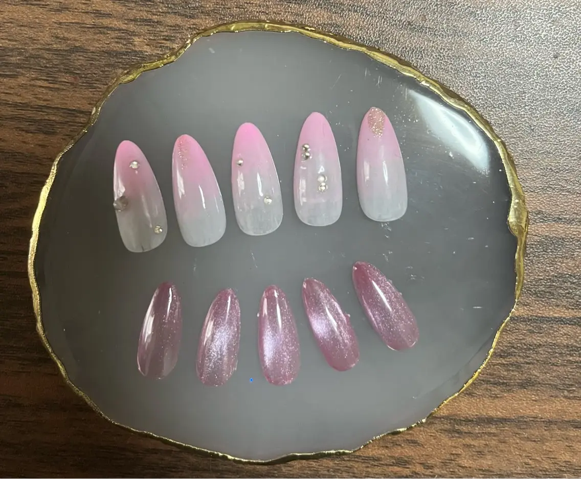 ネイル グラデーション マグネットネイル シンプルネイル Nail ecxia ／Reikaのネイルデザイン