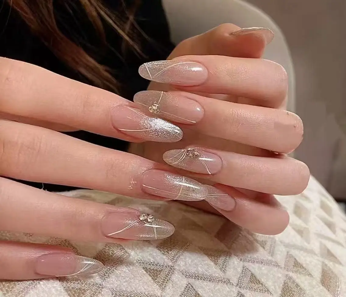 ネイル オーロラネイル フラワーネイル フットネイル フレンチネイル ジェルネイル ハンドネイル BabyYouMi nailのネイルデザイン
