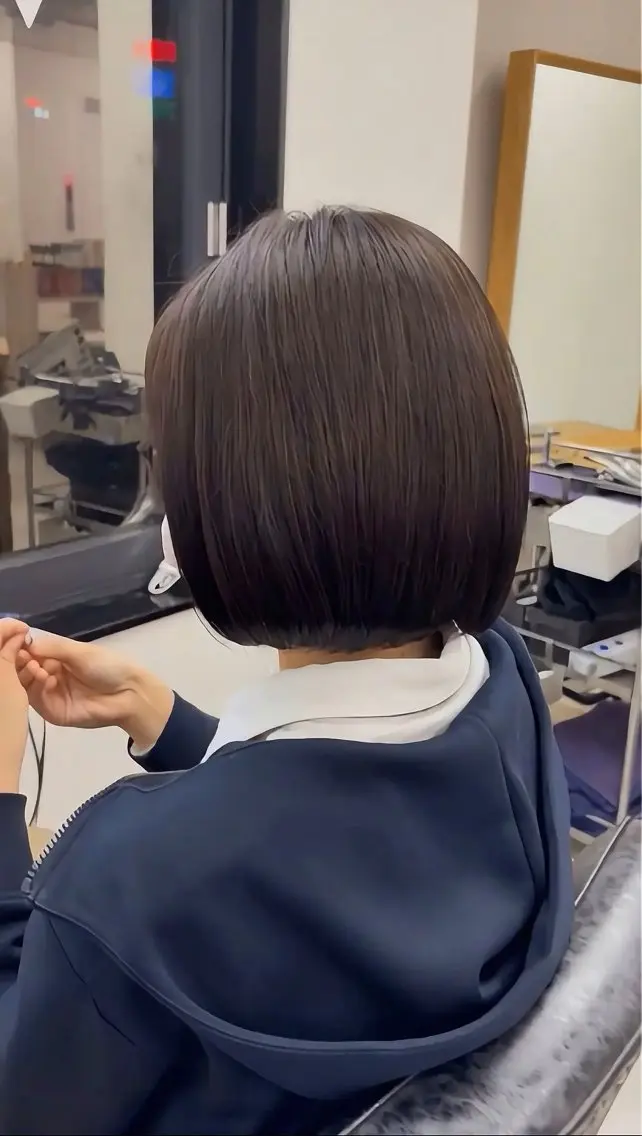 ショート カラー ブラウンカラー チョコレートブラウン 透明感カラー ボブ カット ヘアカラー 縮毛矯正 トリートメント 髪質改善、癖毛直し 縮毛矯正が得意のヘアスタイル