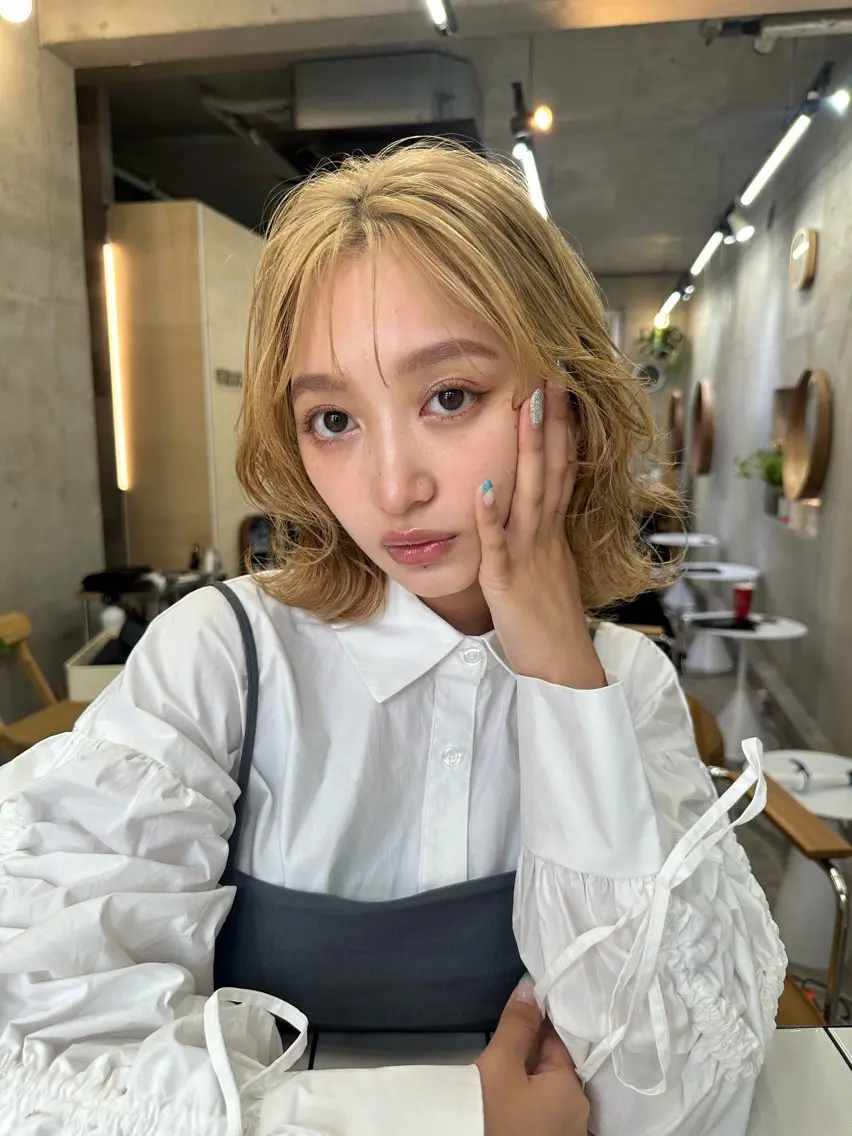 ショート カラー ベージュカラー 顔まわりレイヤー レイヤーカット カット ヘアカラー トリートメント カットモデル募集中 ／HARUKA🎀のヘアスタイル