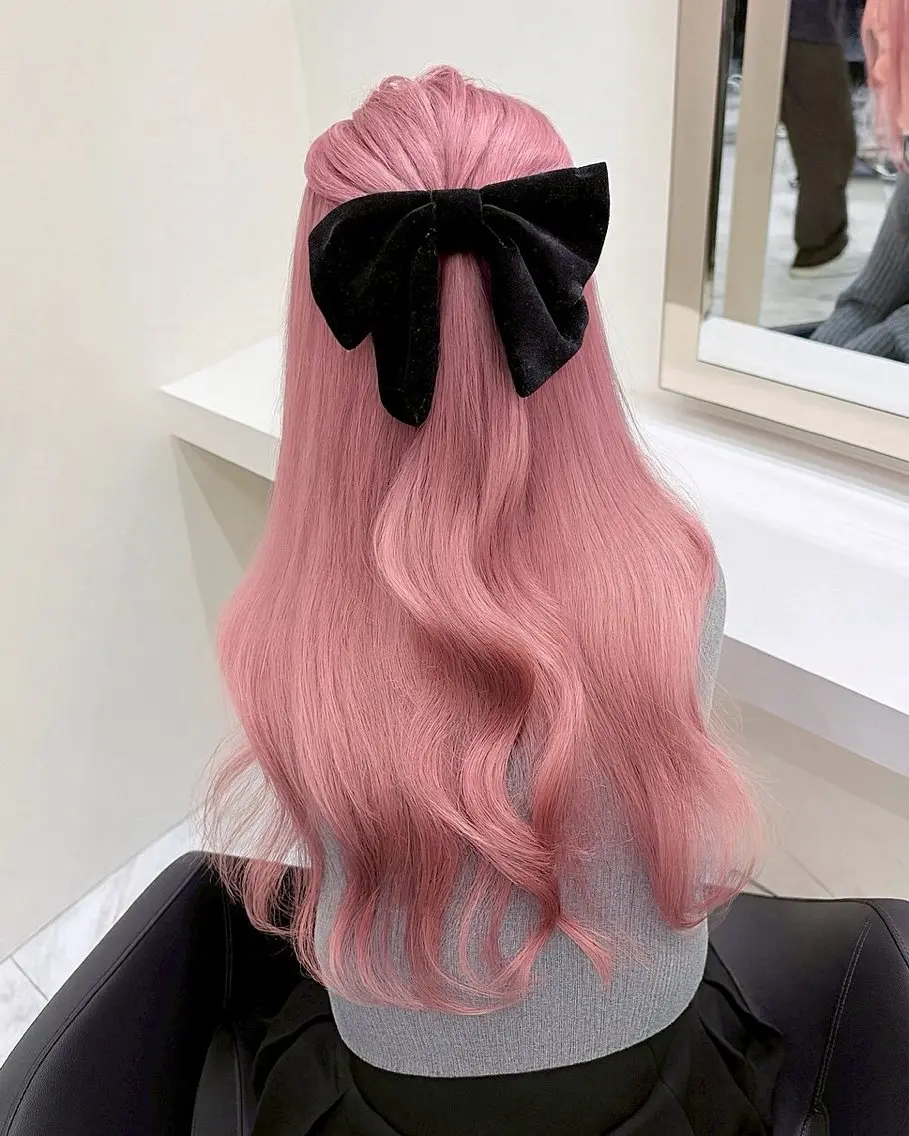 ロング カラー ブリーチ 透明感カラー ハイトーンカラー ヘアカラー ハイトーンカラー💞 くるみ🎀のヘアスタイル