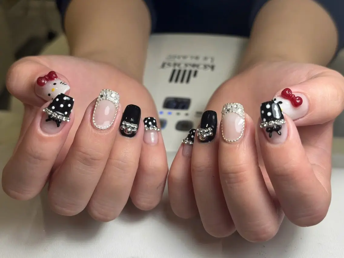 ネイル ハンドネイル LYYM Salon ユキのネイルデザイン
