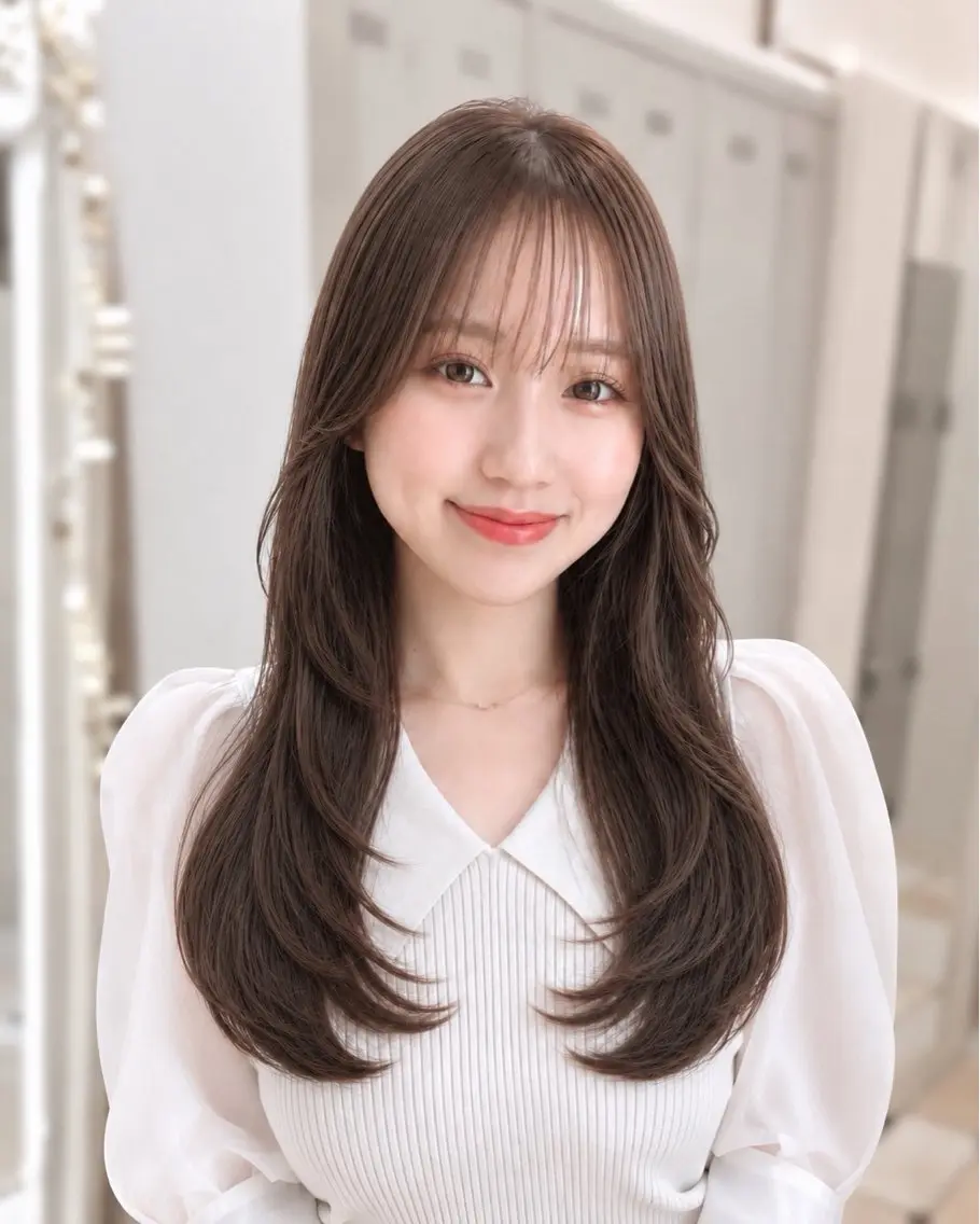 ロング ロングレイヤー レイヤーカット ロング カット ヘアカラー トリートメント 🧡くびれヘア/前髪 顔周り🧡久原結衣のヘアスタイル