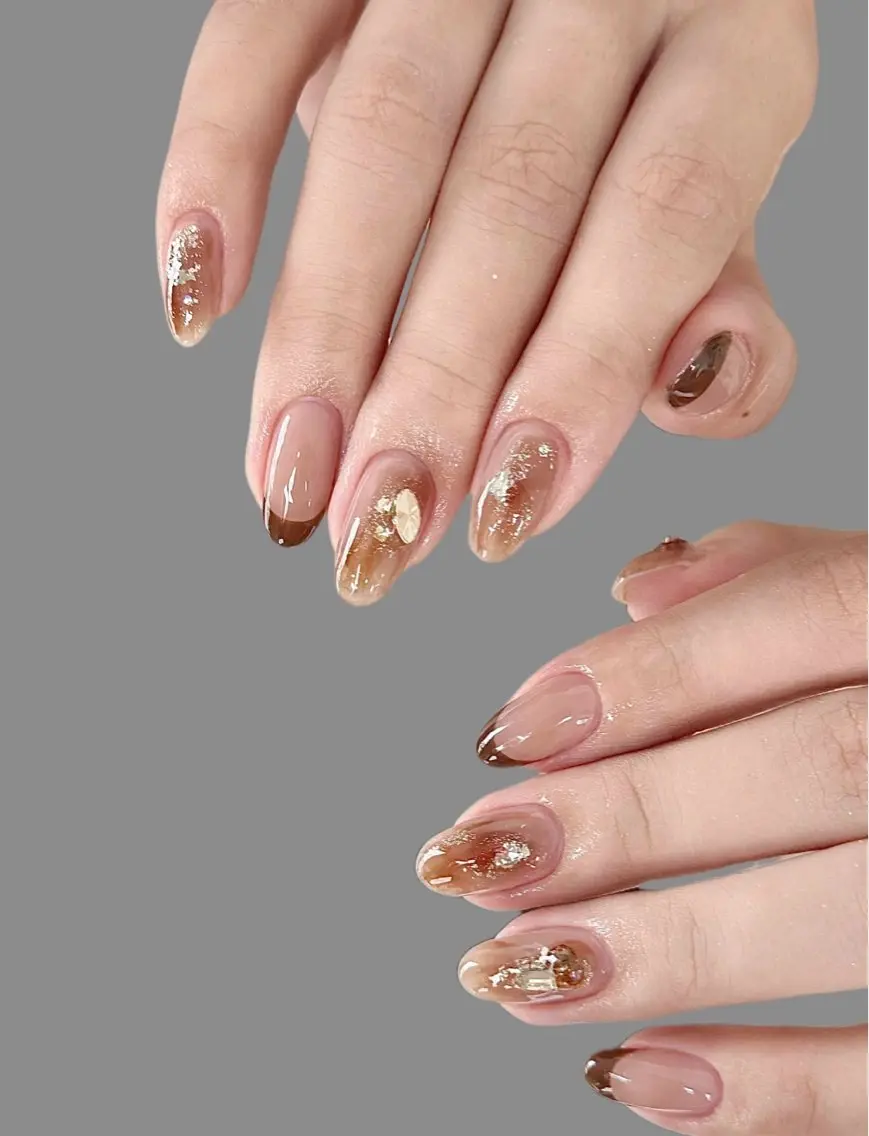 ネイル アートネイル チークネイル 長さ出し フラッシュネイル キラキラネイル ハンドネイル ハンドケア For you. Nail Salonのネイルデザイン
