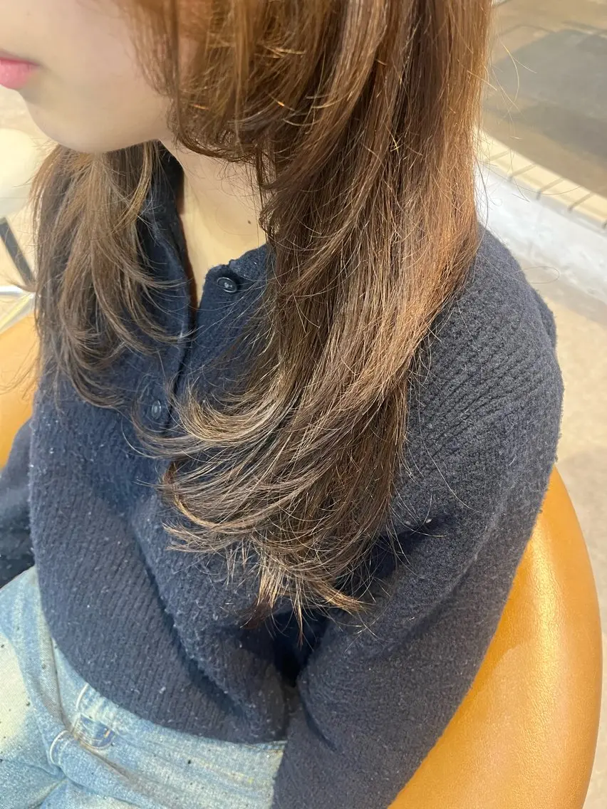 セミロング カラー カット ヘアカラー トリートメント うしだ かおるのヘアスタイル