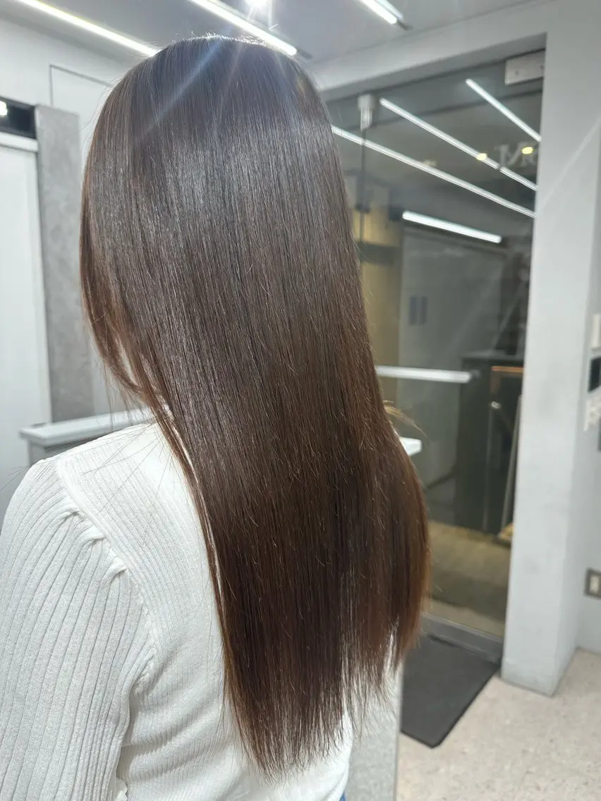 セミロング 🖤🤍石川 アイリ🤍🖤のヘアスタイル