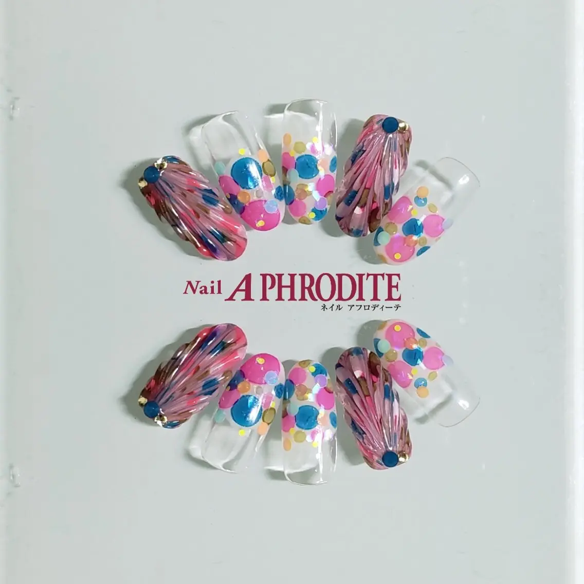ネイル ジェルネイル ニュアンスネイル スカルプネイル ソフトジェル ネイルチップ ハンドネイル Nail Aphroditeのネイルデザイン