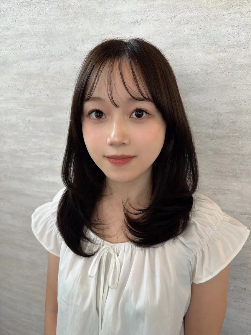 セミロング カラー ヘアアレンジ カット ヘアカラー トリートメント 韓国レイヤーカット/ 儚げカラーチナツのヘアスタイル