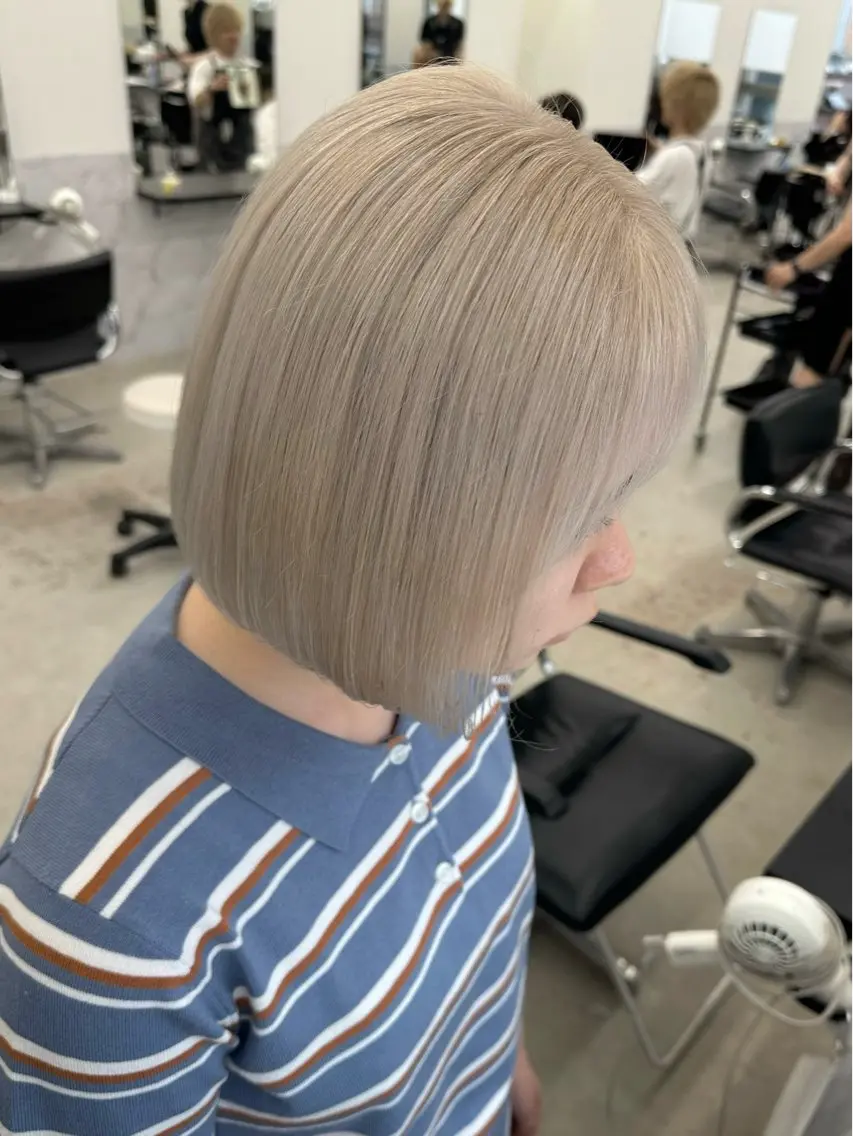 ショート カラー ブリーチ ケアブリーチ トリートメント ヘアカラー ブリーチ/ハイトーン 名古屋栄/SHIONのヘアスタイル