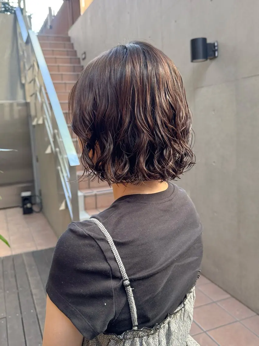 ショート カラー パーマ カット パーマ 大橋 芽衣のヘアスタイル