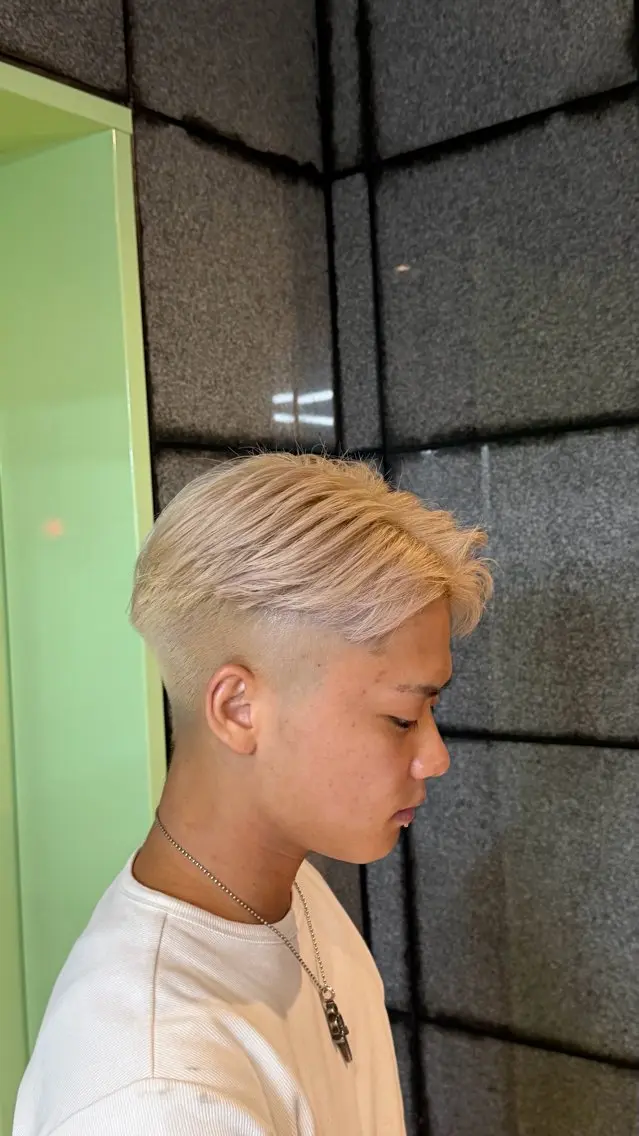 ショート カラー メンズ ヘアカラー ブリーチカラーモデル 募集🔥きらとのヘアスタイル