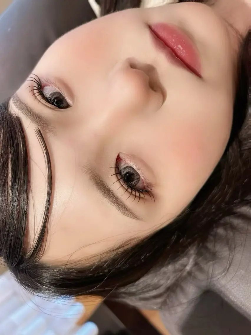 《＆healthy》︎💕︎フラットラッシュ80本＋まつげパーマ👀【コーティング付き束感も可🖤】の写真