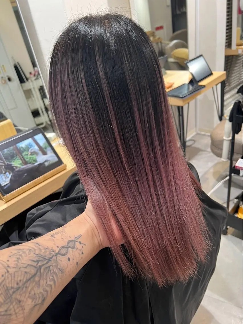 ミディアム カラー バレイヤージュ ベージュカラー ピンクカラー ピンクベージュ レイヤーカット 指名数No.1 /NAOYAのヘアスタイル
