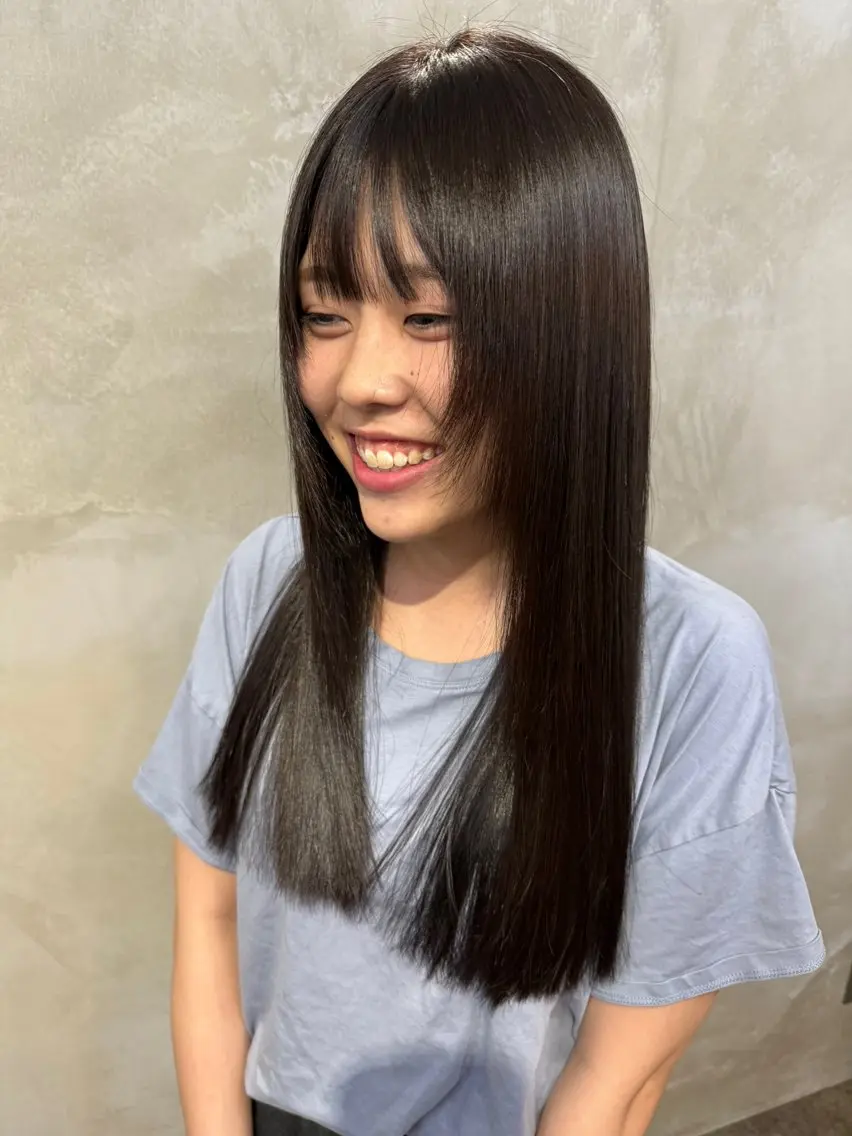 ロング カット ヘアカラー トリートメント ナチュラルヘア /透明感/長井遥陽のヘアスタイル