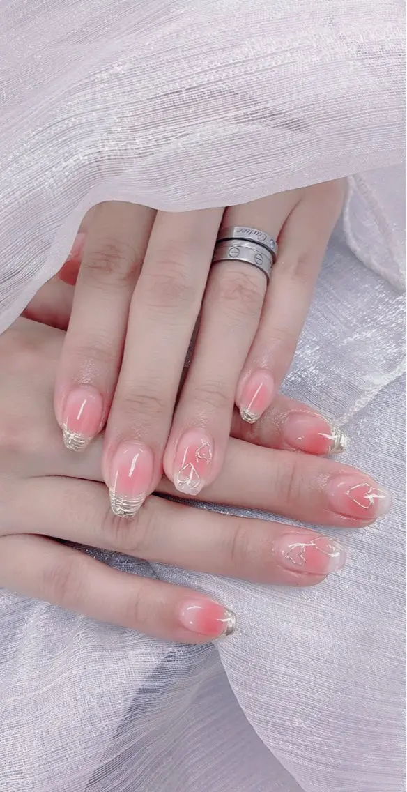 ネイル ハンドネイル 佐藤 依娜のネイルデザイン
