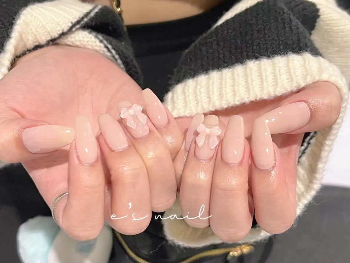 ネイル e’s nail Lumièreのネイルデザイン