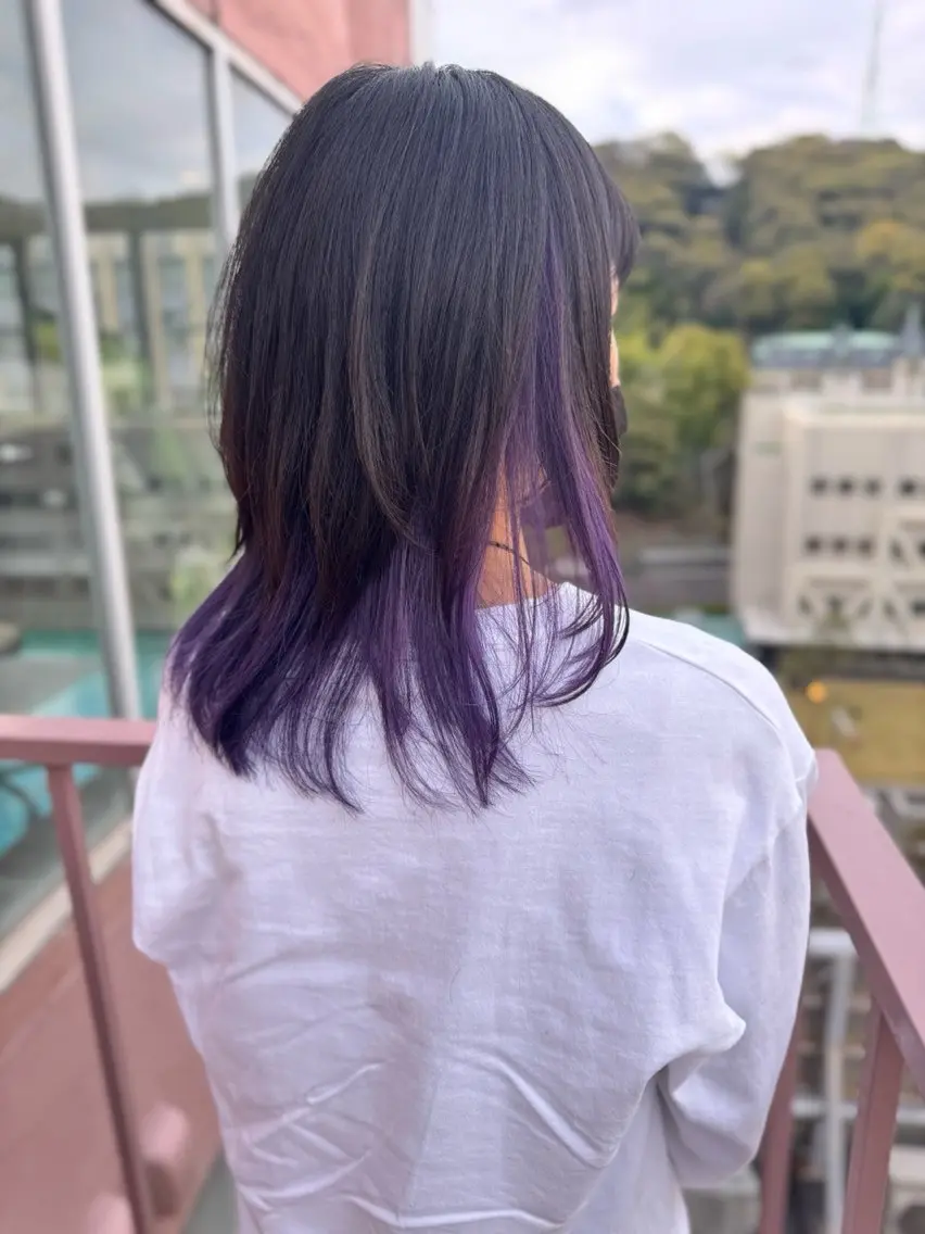 セミロング カラー インナーカラー パープルカラー ヘアカラー Viage （ビアージュ）のヘアスタイル