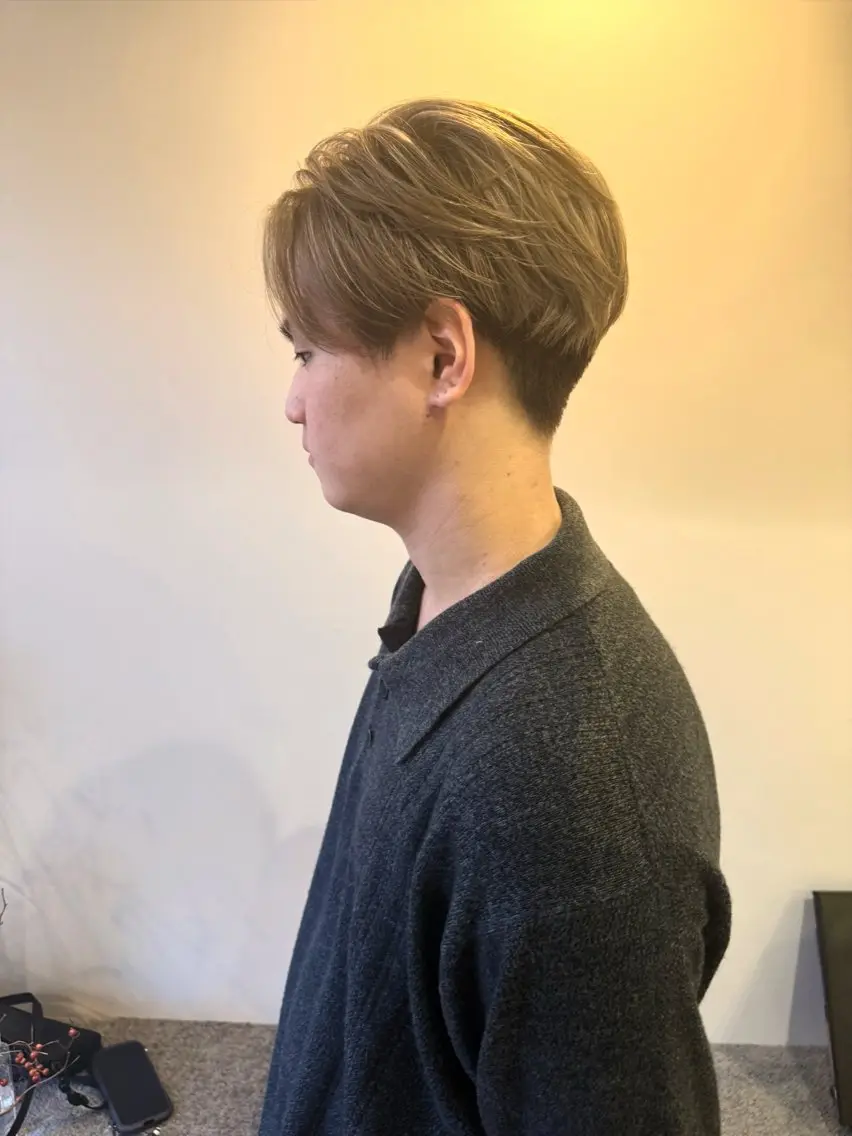 ショート カラー 💛🤍U too e’s /店長🧸のヘアスタイル