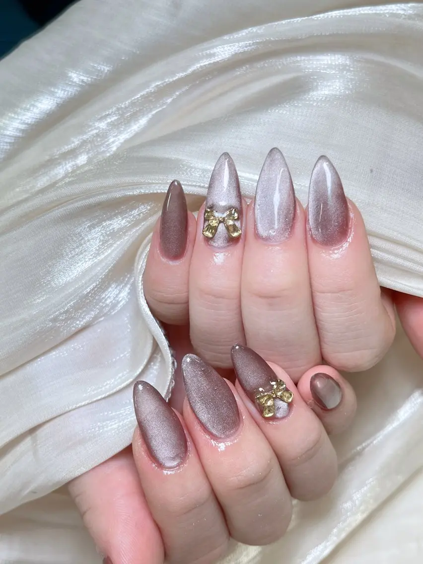 ネイル ジェルネイル キラキラネイル マグネットネイル 持ち込み オフィスネイル candy nail 韓国風ワンホンネイルのネイルデザイン