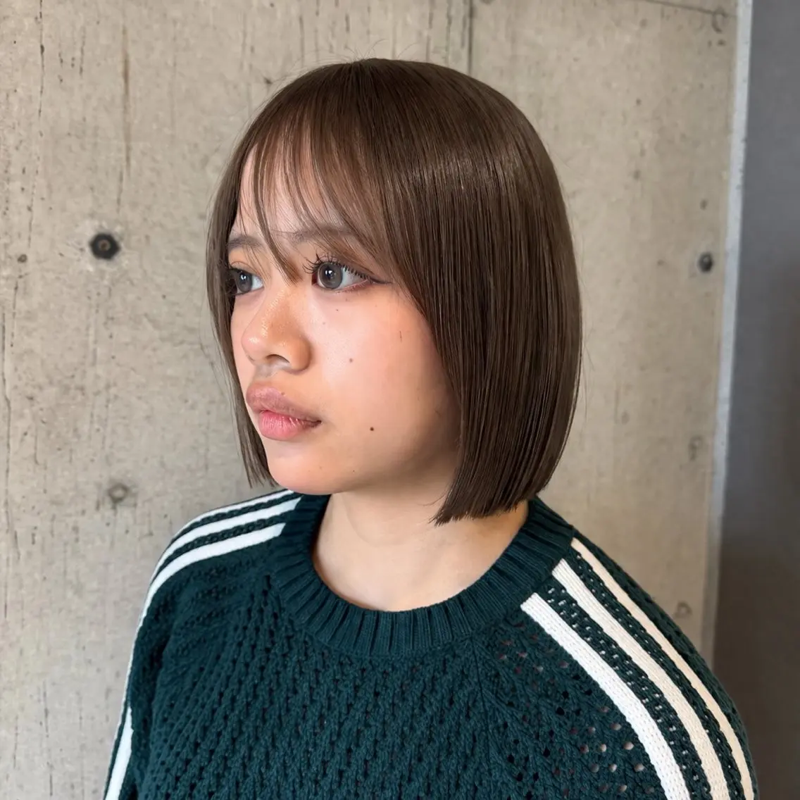 ミディアム カラー ヘアアレンジ カット ヘアカラー トリートメント 垢抜けボブ×透明 感カラーリクト💥のヘアスタイル