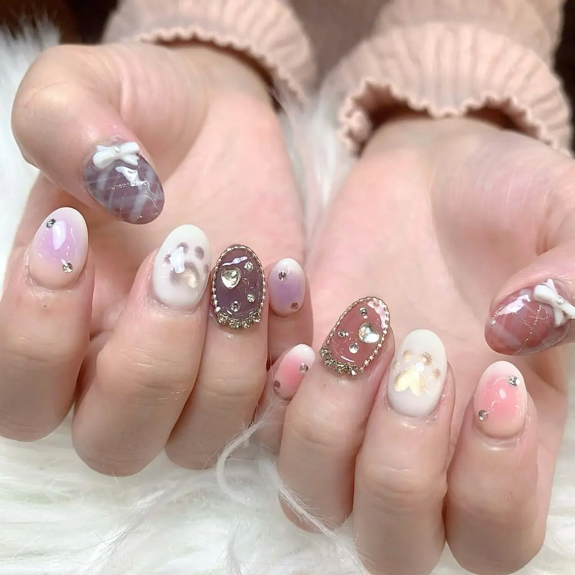 ネイル トイ コナミのネイルデザイン