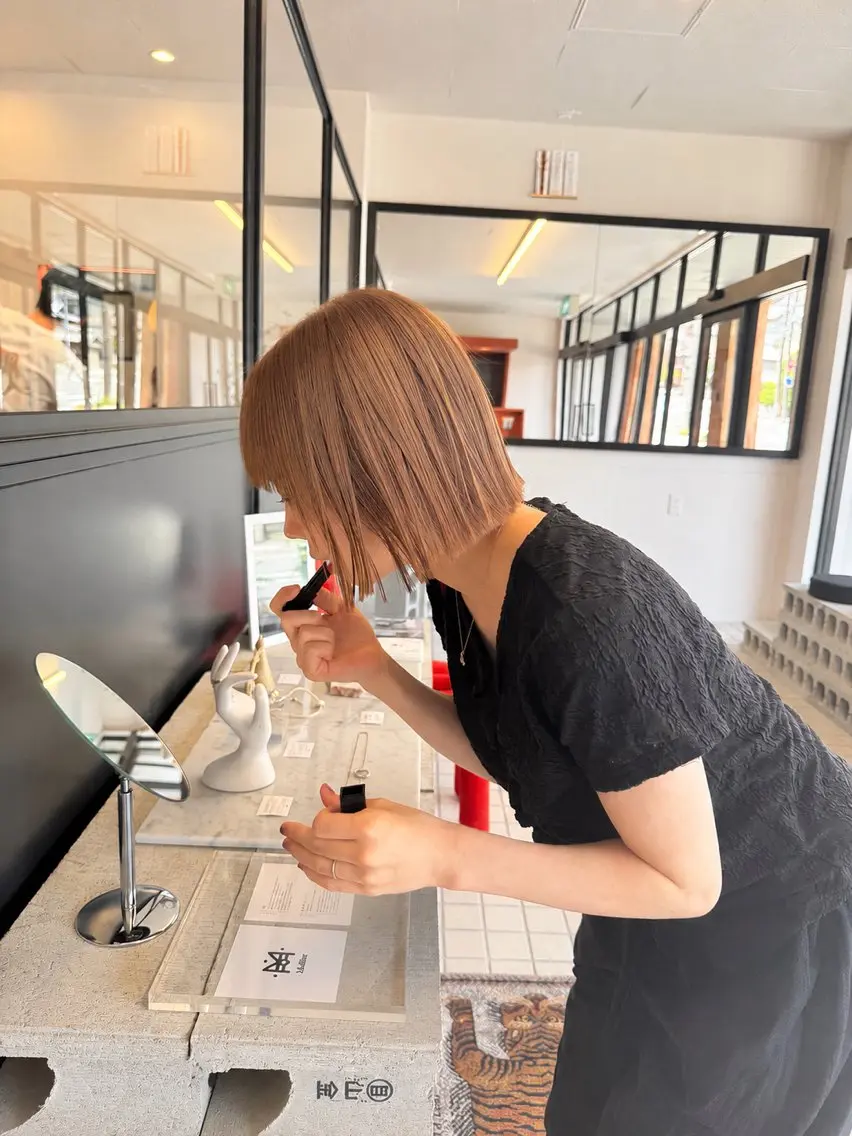 カット+ブリーチ込みWカラーの写真