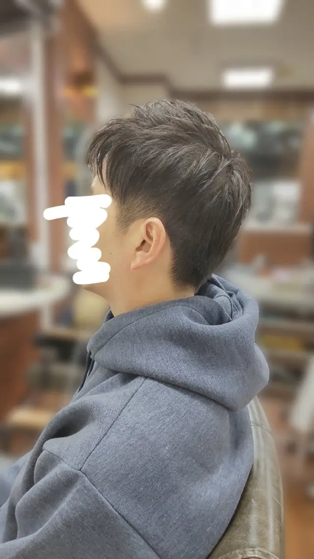メンズ ツーブロック 刈り上げ ホリウチ リョウコのヘアスタイル