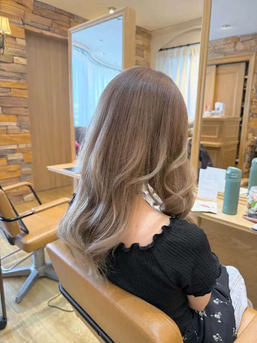ロング ヘアメイク美容師 🦋サカモトレナ🦋のヘアスタイル