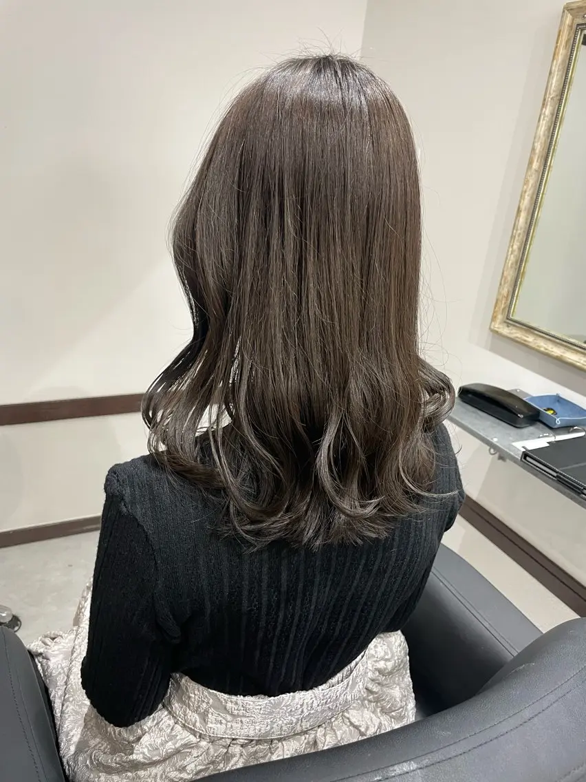 ミディアム カラー カット ヘアカラー 寺本 早希のヘアスタイル