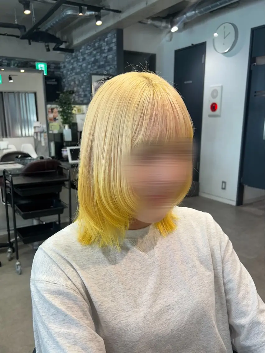 ミディアム カラー カット ヘアカラー トリートメント ハイトーン🪄 レイヤー🍒ここみのヘアスタイル