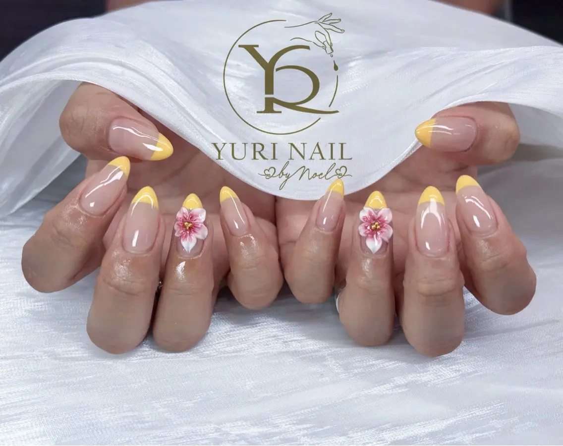 ネイル チークネイル フットネイル フレンチネイル グラデーション キラキラネイル ハンドネイル フットネイル ハンドケア YURI Nail Funabashiのネイルデザイン