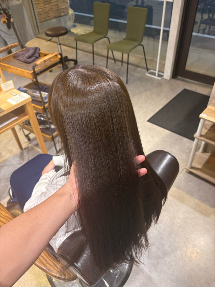 カラー ベージュカラー ミント ミントベージュ ヘアカラー トリートメント 上原 佑介のヘアスタイル