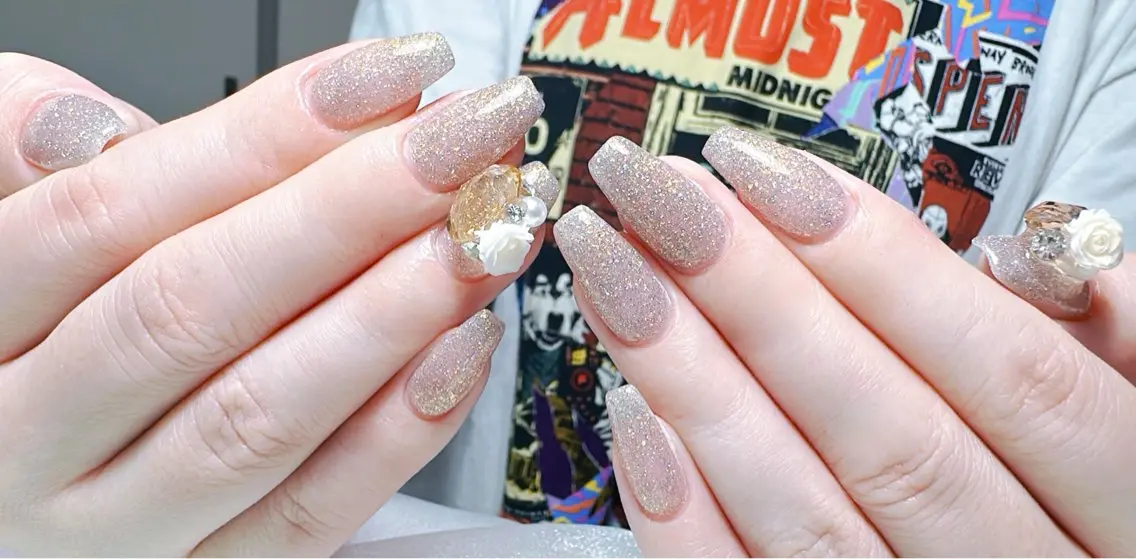 ネイル ハンドネイル Di'a nail ネイルサロンのネイルデザイン