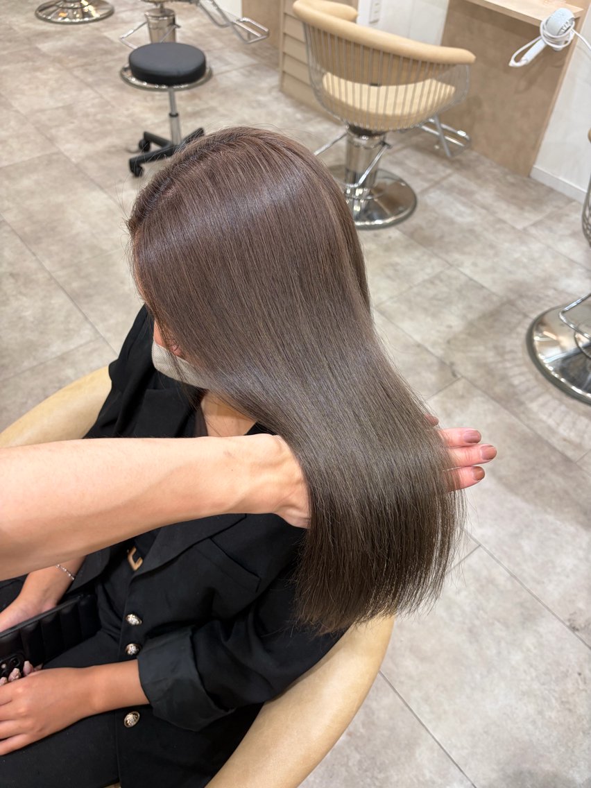 ロング カット ヘアカラー トリートメント 廣庭 勇人のヘアスタイル
