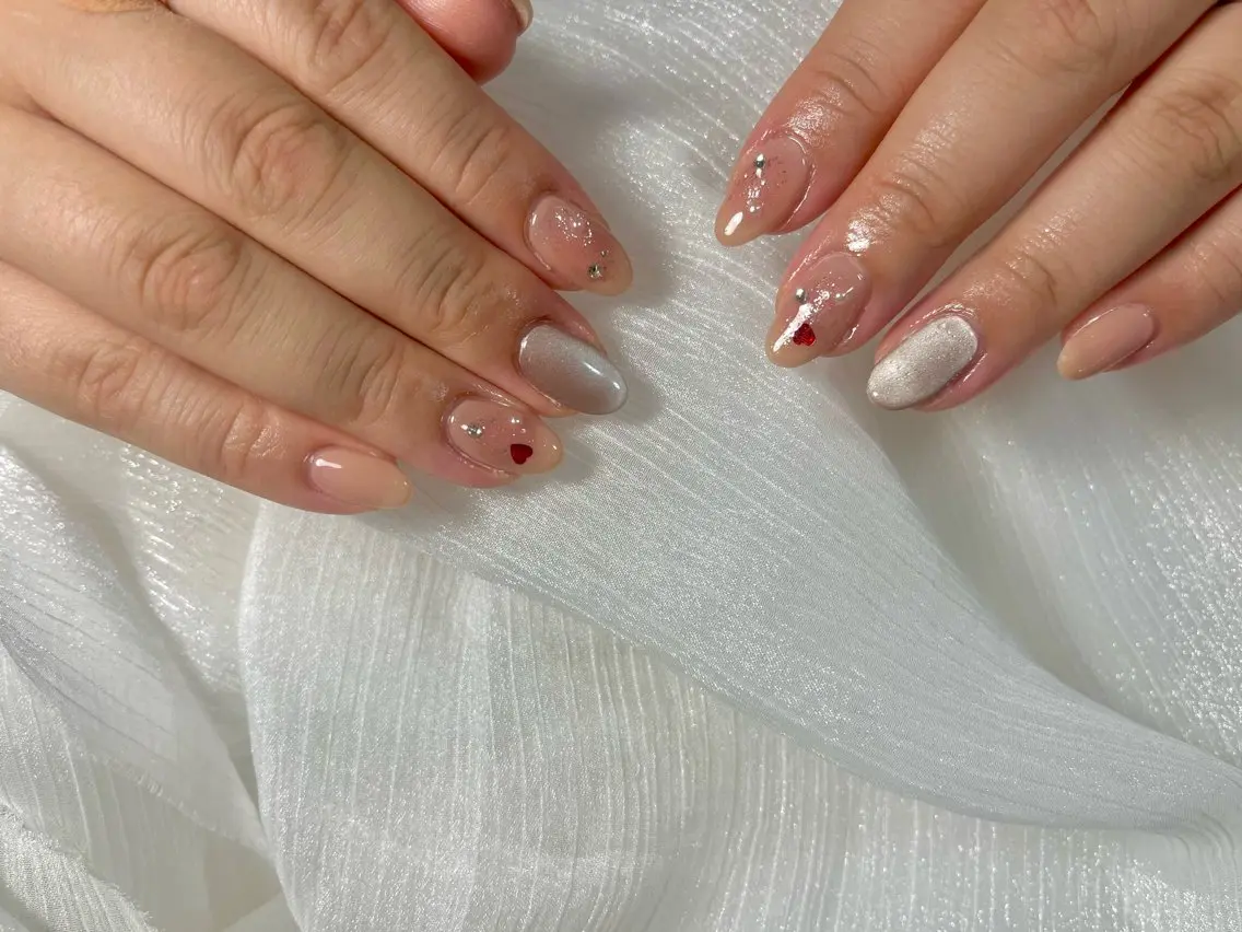 ネイル オーロラネイル ブルー チークネイル フットネイル フレンチネイル kiki nail たまプラーザのネイルデザイン