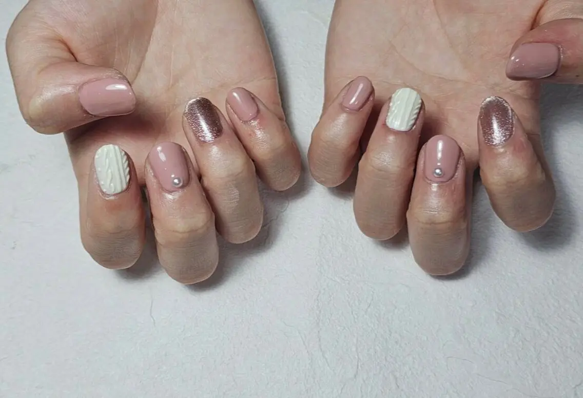 ネイル オーロラネイル フットネイル フレンチネイル ジェルネイル 韓国ネイル ハンドネイル mogunail &blowのネイルデザイン