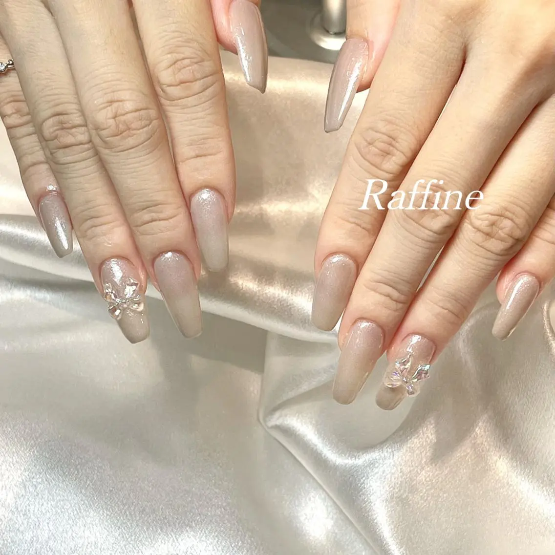 ネイル RAFFINE haru🦋🩵のネイルデザイン