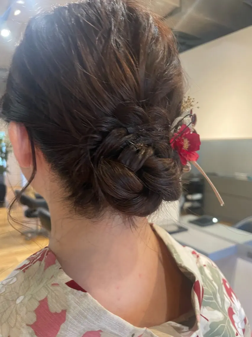 ヘアアレンジ HIQU ROOM 💫yuka.のヘアスタイル